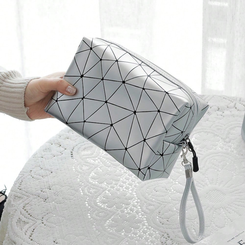 Geometric Luminous Makeup Bag  - огляд і ціна Tech Accessories Travel Organizer Pouch
